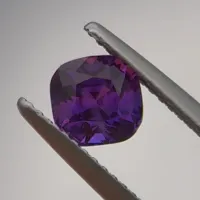 Saphir Violet non chauffé du Sri Lanka